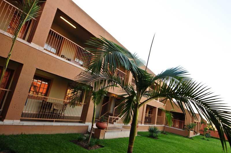 Batter Boys Guest House Претория Экстерьер фото