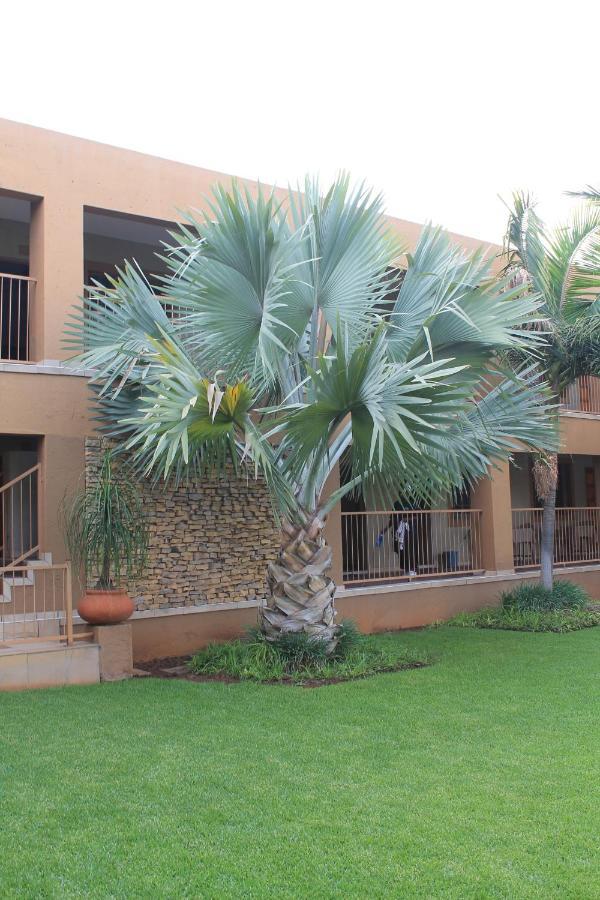 Batter Boys Guest House Претория Экстерьер фото
