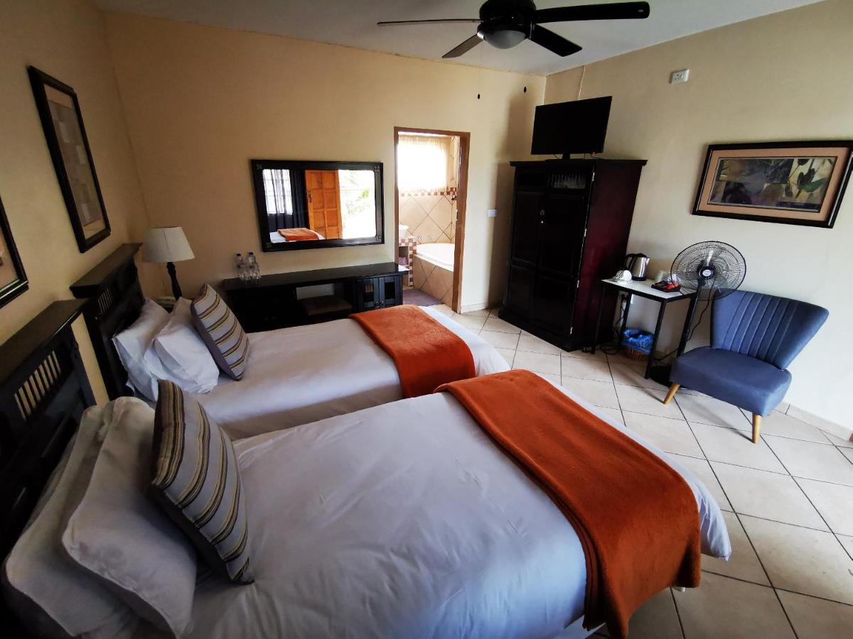 Batter Boys Guest House Претория Экстерьер фото