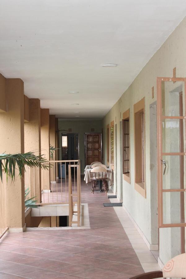 Batter Boys Guest House Претория Экстерьер фото